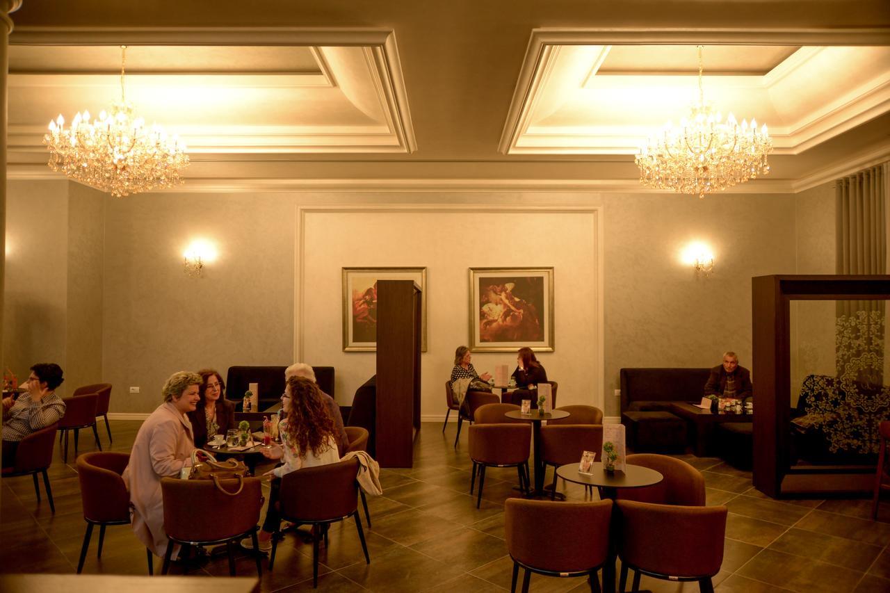 Hotel Imperial *
